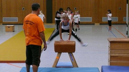 Kleine Turntalente auf großer Bühne