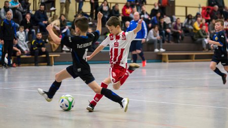 1. FC Köln verteidigt den Titel beim GEROLSTEINER U10 Hallen-Juniorcup
