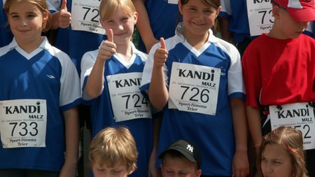 HANDBALLER LAUFT ........