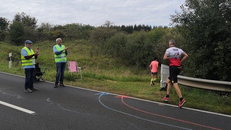 Über 20 Blau-Weiße im Einsatz beim Eifelsteiglauf