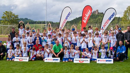 Begeisterte Kinder beim Fußballcamp in Gerolstein