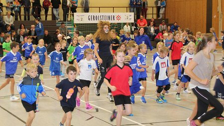 Volles Haus bei Gerolsteiner HANDBALLMINIS!